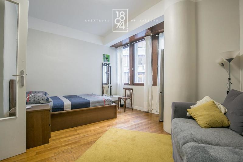 Studio - 30 m² - 2 pièces