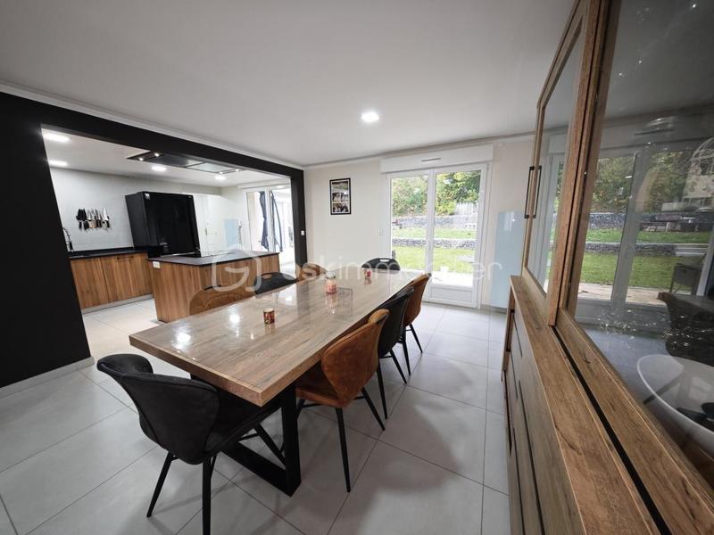 Maison - 130 m² - 7 pièces