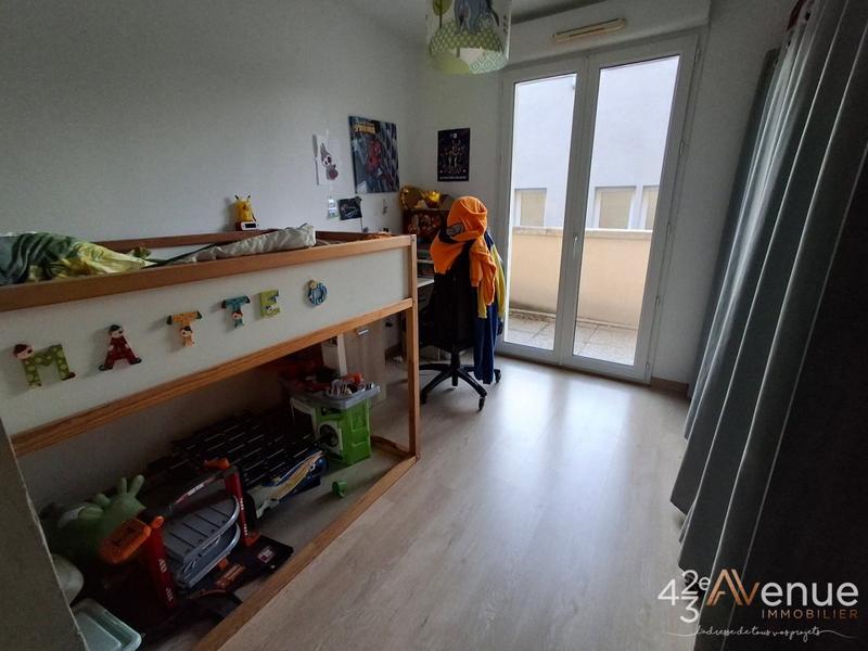 Appartement - 82 m² - 4 pièces