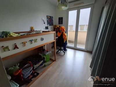 Appartement - 82 m² - 4 pièces