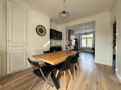 Maison - 85 m² - 5 pièces