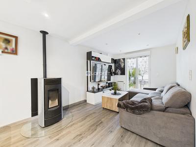 Maison - 102 m² - 6 pièces