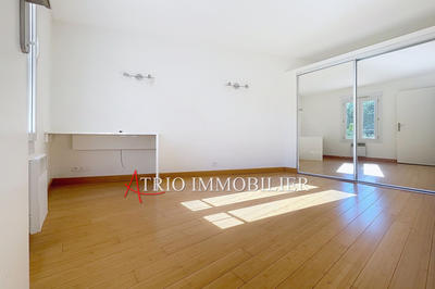 Maison - 101 m² - 5 pièces