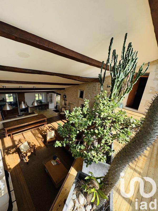 Maison - 318 m² - 7 pièces