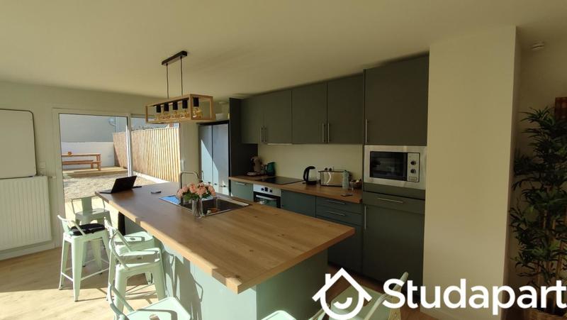 Chambre - 11 m² - 1 pièce