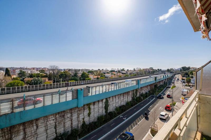 Appartement - 84 m² - 4 pièces