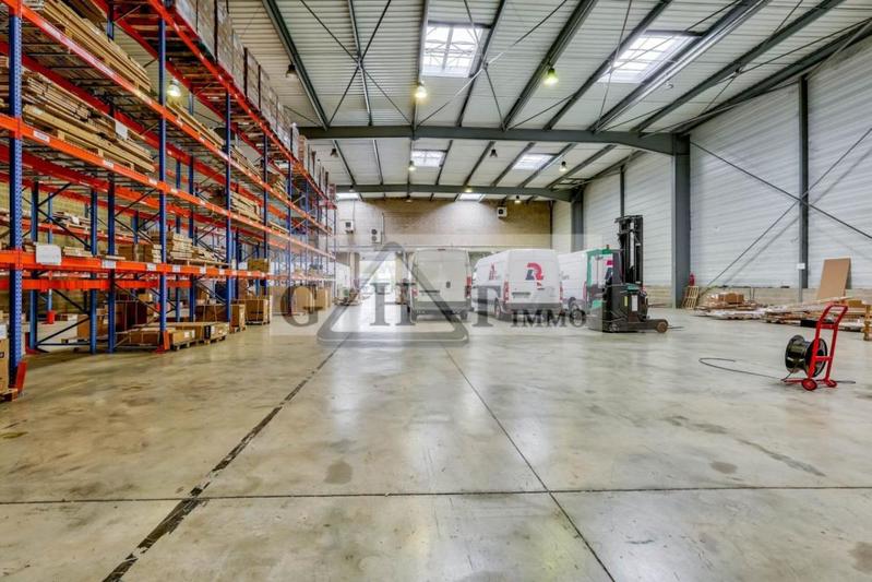 Entrepôt - 1 998 m²