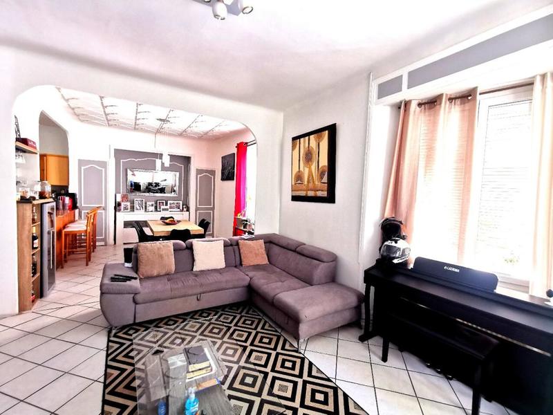 Maison - 159 m² - 6 pièces