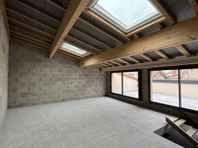 Maison - 185 m² - 4 pièces