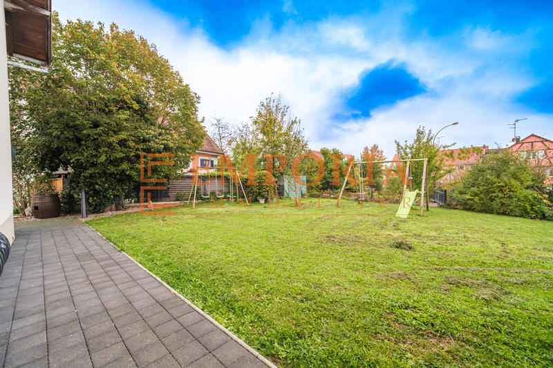 Maison - 194 m² - 8 pièces