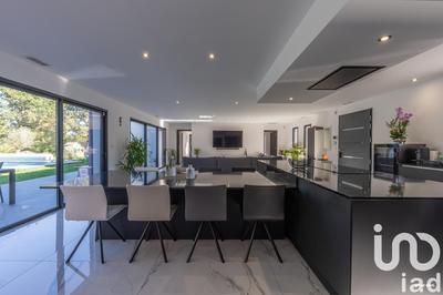 Maison - 184 m² - 6 pièces