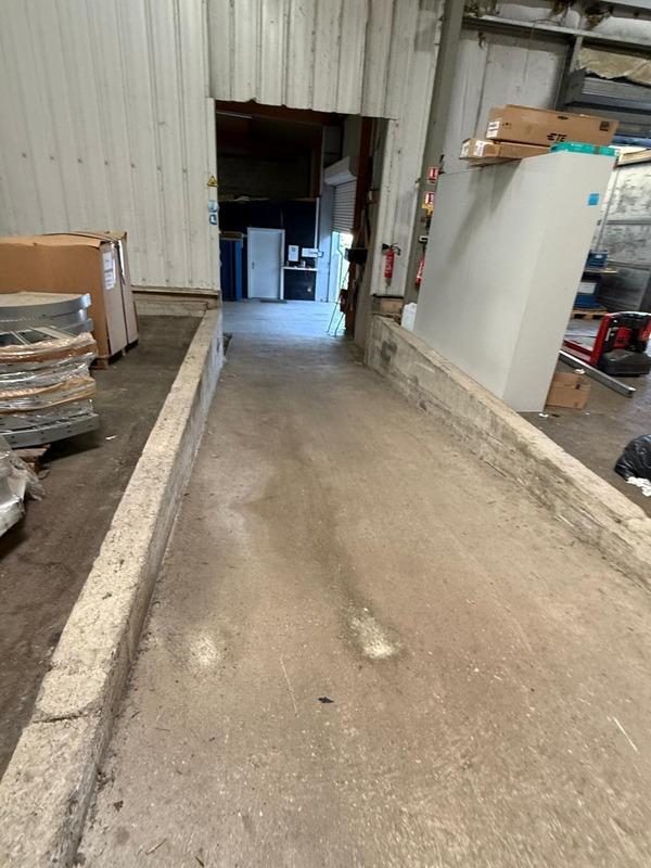 Bureau - 960 m² - 3 pièces