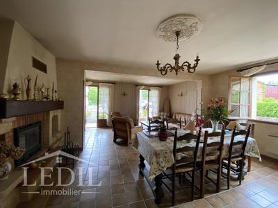 Maison de village - 150 m² - 6 pièces