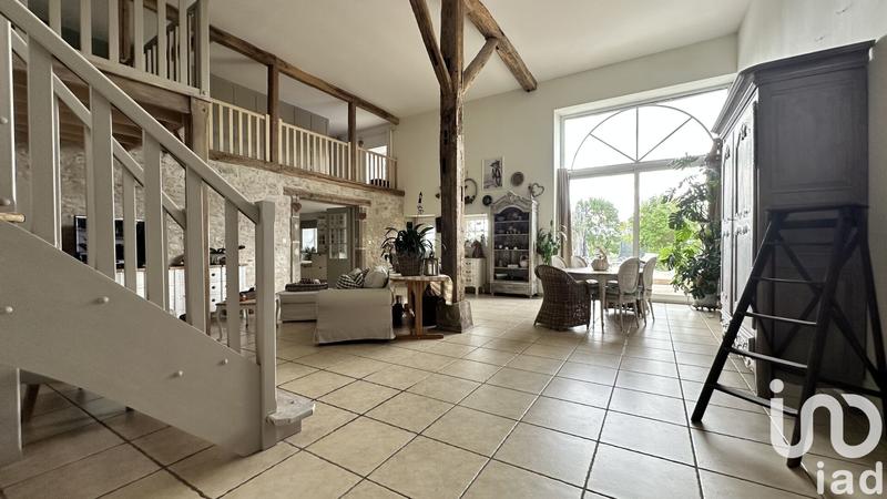 Maison - 246 m² - 6 pièces
