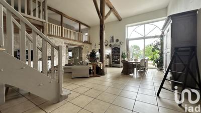 Maison - 246 m² - 6 pièces