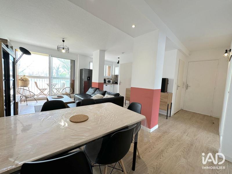 Appartement - 80 m² - 2 pièces