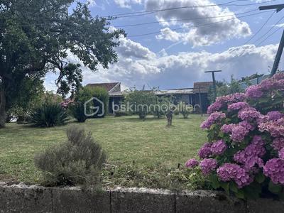 Maison - 176 m² - 8 pièces