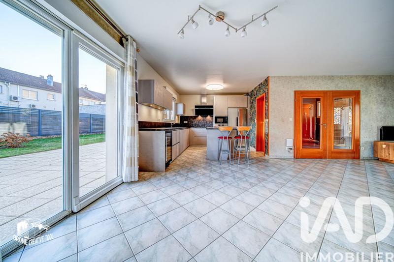 Maison - 170 m² - 5 pièces