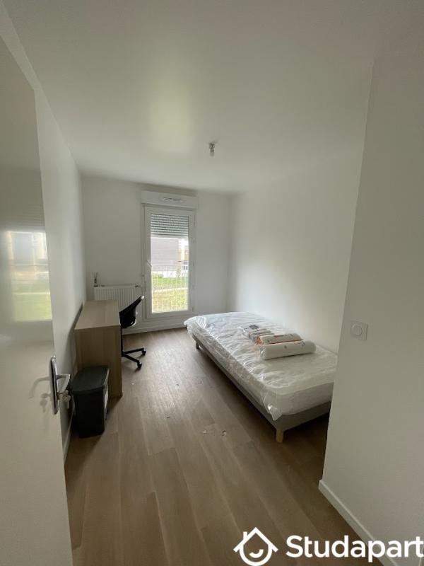 Chambre - 10 m² - 1 pièce