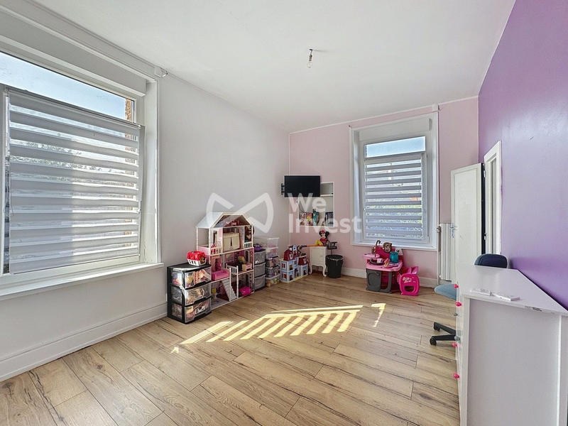 Maison - 200 m² - 10 pièces