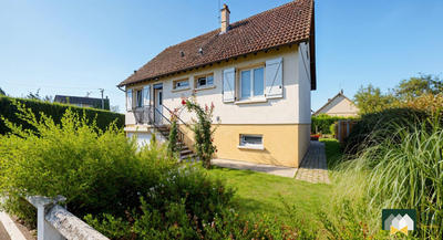 Maison - 93 m² - 5 pièces