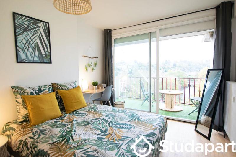 Chambre - 13 m² - 1 pièce