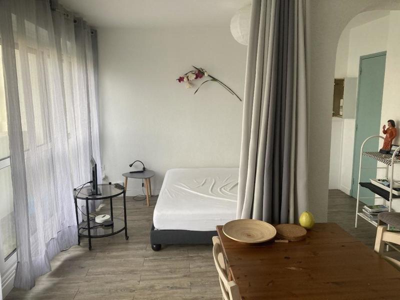 Studio - 28 m² - 1 pièce