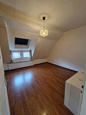 Appartement - 181 m² - 5 pièces