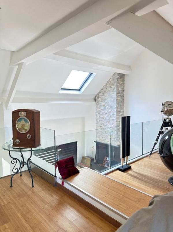 Maison - 224 m² - 7 pièces