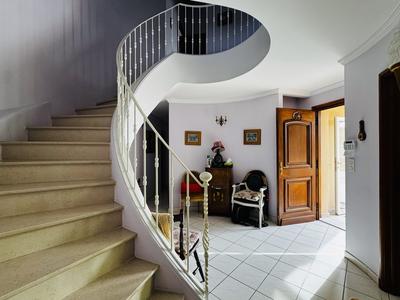 Maison - 168 m² - 5 pièces
