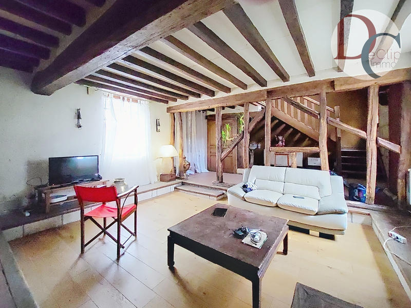 Maison - 220 m² - 6 pièces