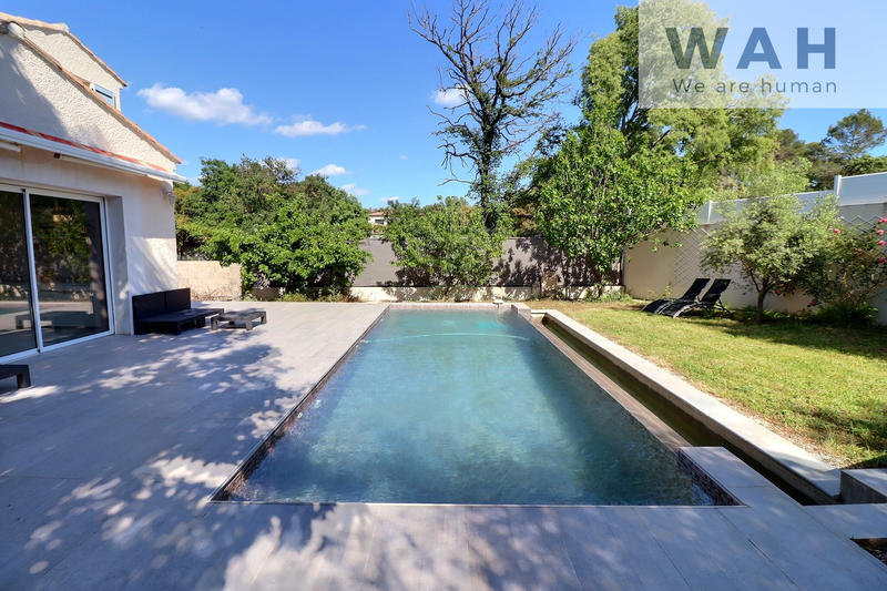 Maison - 140 m² - 5 pièces