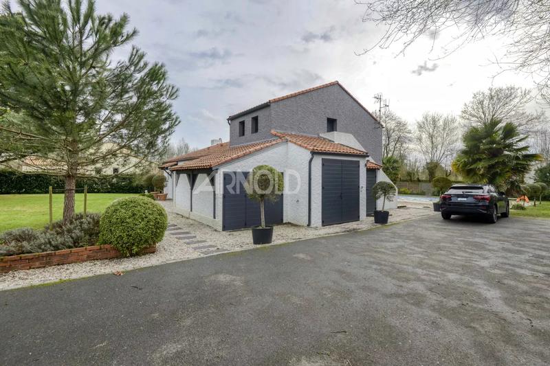 Maison - 170 m² - 6 pièces
