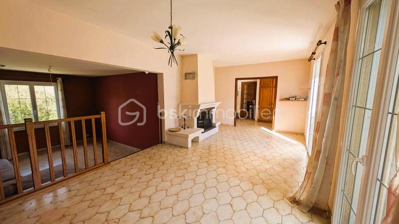 Pavillon - 140 m² - 5 pièces