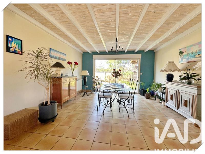 Maison - 187 m² - 7 pièces