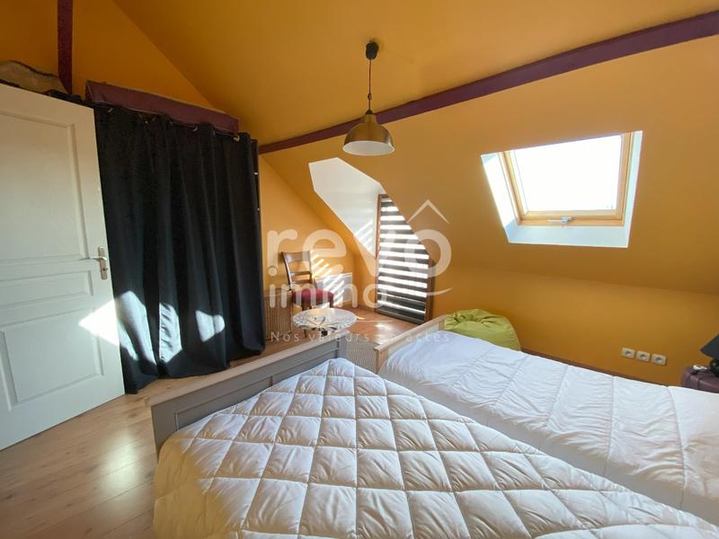 Maison - 145 m² - 9 pièces