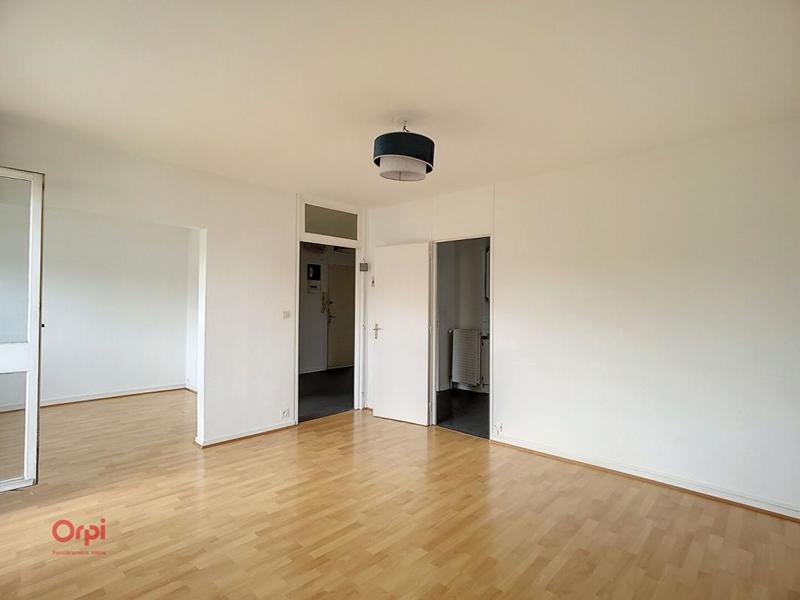 Appartement - 81 m² - 3 pièces