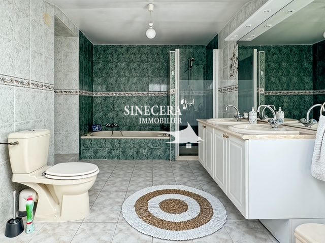 Maison - 157 m² - 4 pièces