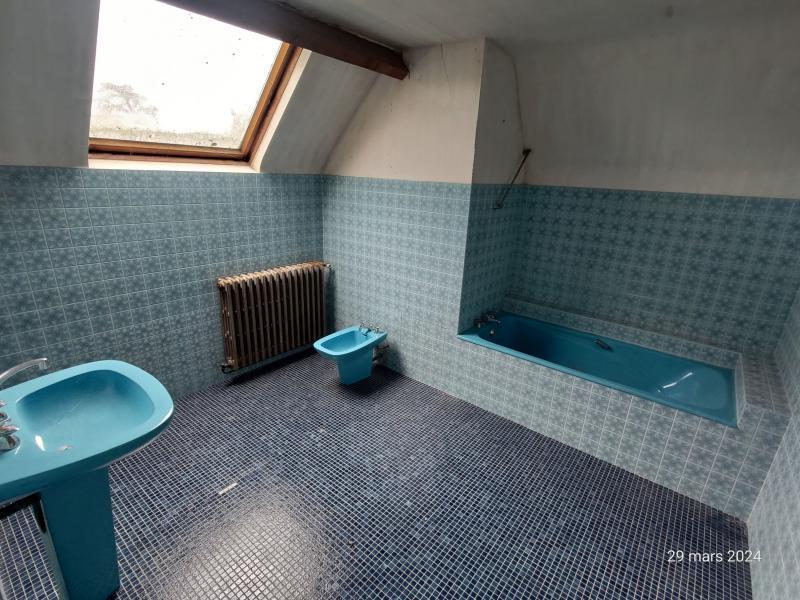 Maison - 211 m² - 4 pièces