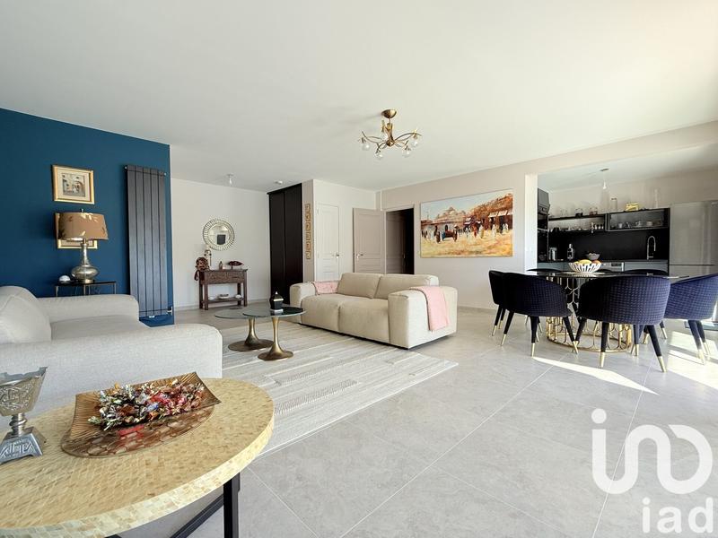 Appartement - 94 m² - 4 pièces