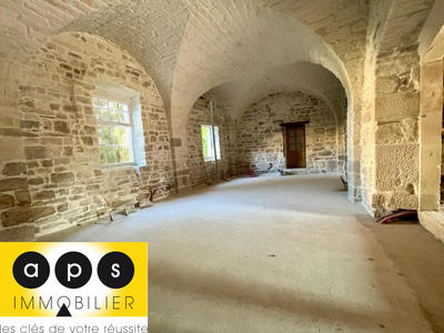 Maison - 210 m² - 9 pièces