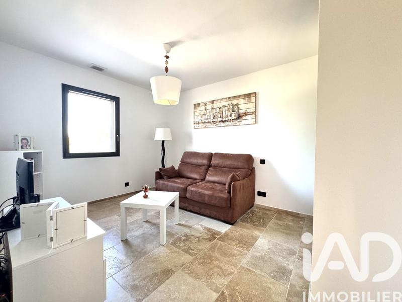 Maison - 205 m² - 6 pièces