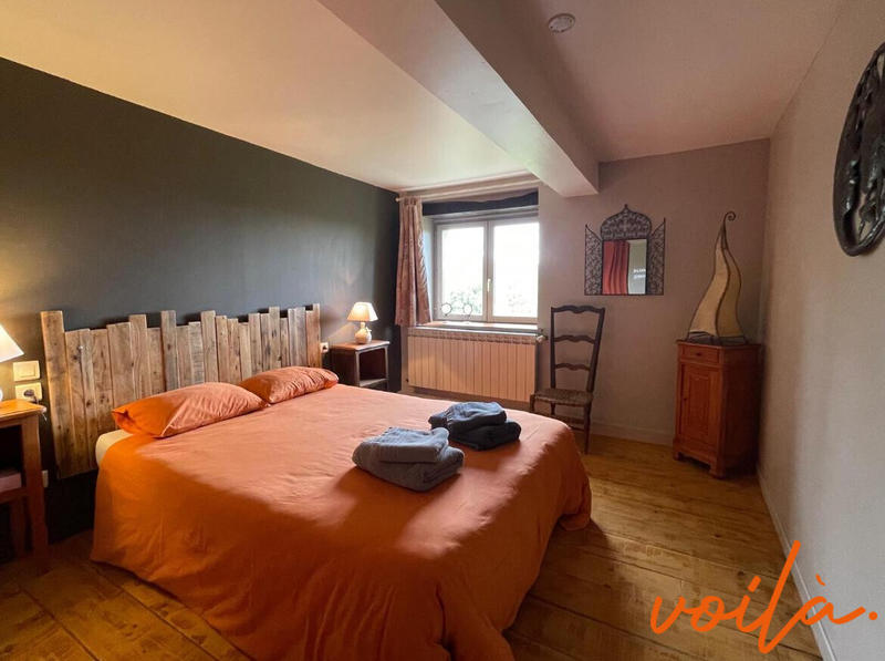 Maison - 320 m² - 9 pièces