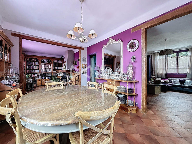 Maison - 190 m² - 8 pièces