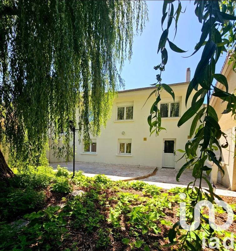 Maison - 120 m² - 7 pièces