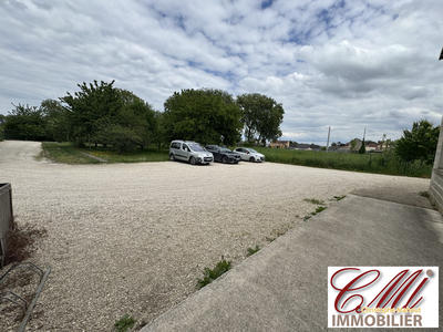 Local d'activités - 250 m²