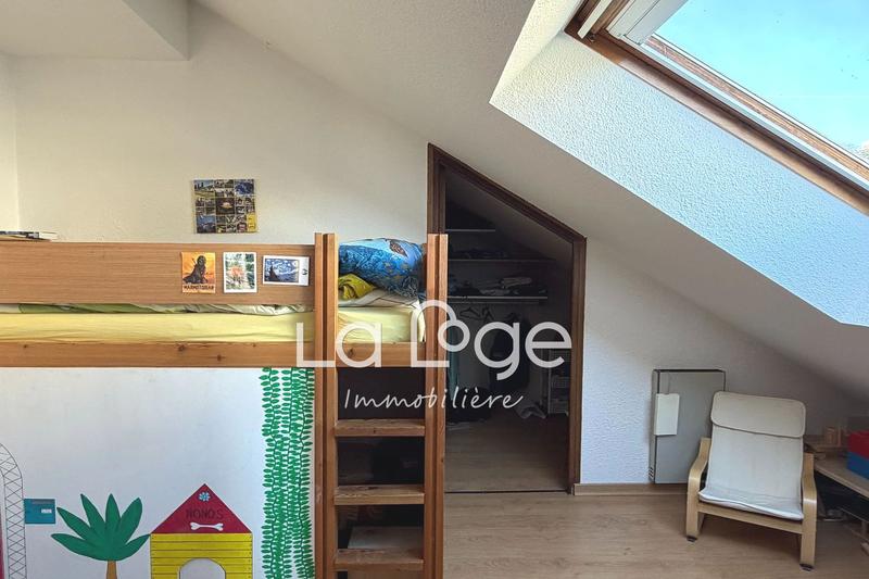 Appartement - 80 m² - 4 pièces
