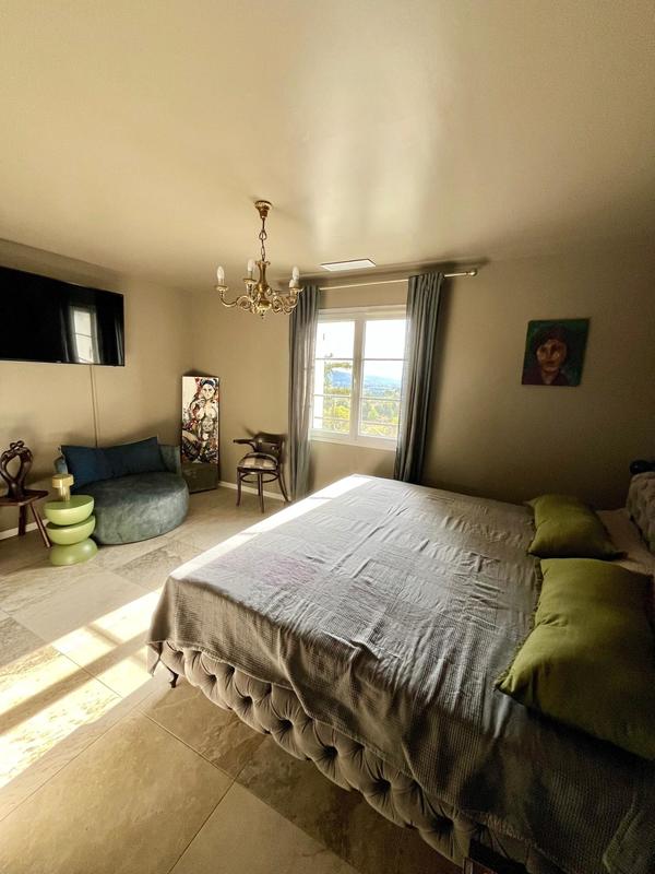 Villa - 220 m² - 7 pièces