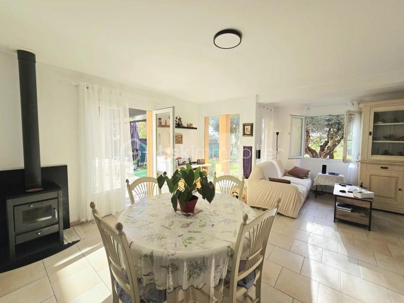 Maison jumelée - 92 m² - 4 pièces