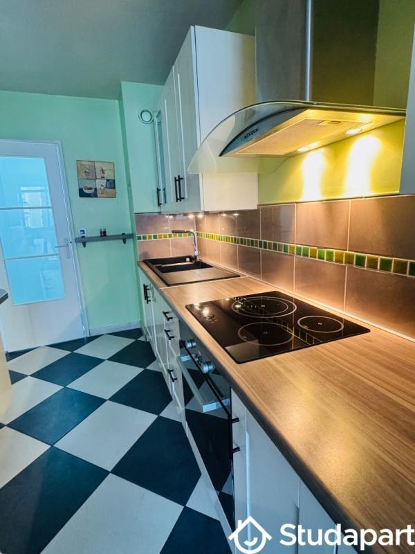 Chambre - 11 m² - 1 pièce